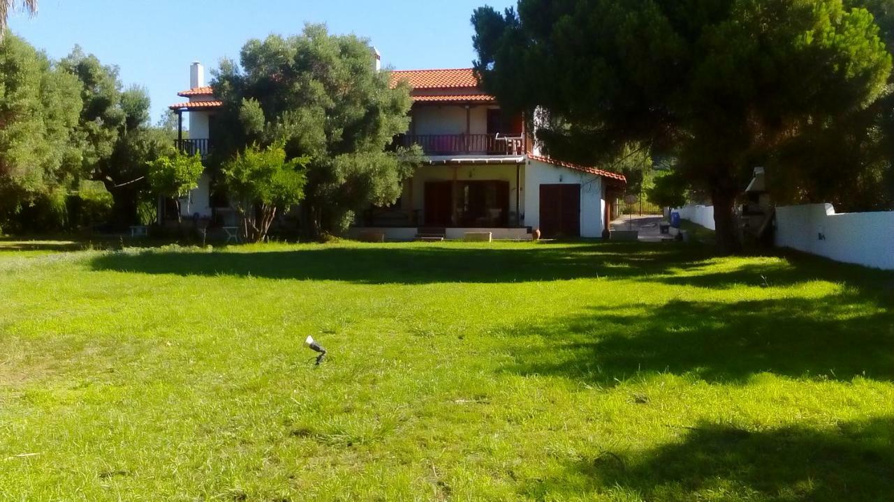 Seafront Villa Joan Nea Skioni Exterior foto